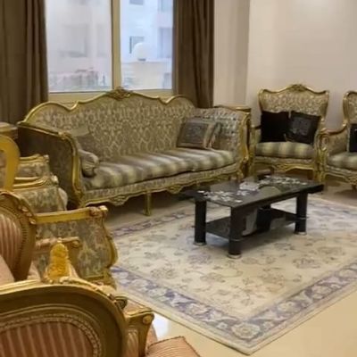 شقة مفروشة للإيجار في جاردينيا هايتس 3 – التجمع الخامس قريبة من Point 90 وDowntown والجامعة الأمريكية، وعلى بعد دقائق من شارع التسعين ومحور محمد نجيب، والمنطقة محاطة بجميع الخدمات.