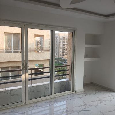 شقة فاضية للإيجار – كمبوند ذا سكوير، التجمع الخامس،