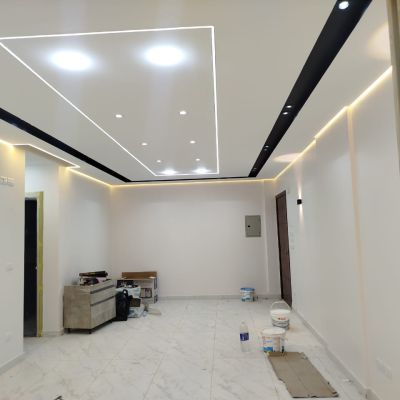 شقه فاضيه للايجار في كمبوند بارادايس في التجمع الخامس