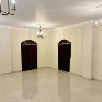 شقة فاضية للايجار في كمبوند النخيل بالتجمع الخامس