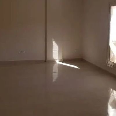 شقة فاضية للإيجار في الأندلس 1 بالتجمع الخامس 