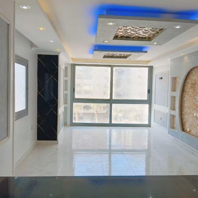 شقة فاضية للإيجار في كمبوند وان قطامية &ndash; التجمع الخامس