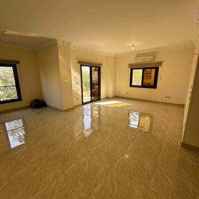 Unfurnished apartment for rent with kitchen in Al Banafseg 1 - First Settlement, in a prime location close to the main axes, and minutes away from shopping malls, schools, medical centers and transportation, with security and basic services provided for d