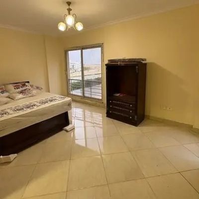 Furnished apartment for rent in Dar Misr Al Andalus - Fifth Settlement, in a prime location within the compound, close to South 90th Street, and minutes away from shopping malls, schools, medical centers, and transportation, with security and basic servic